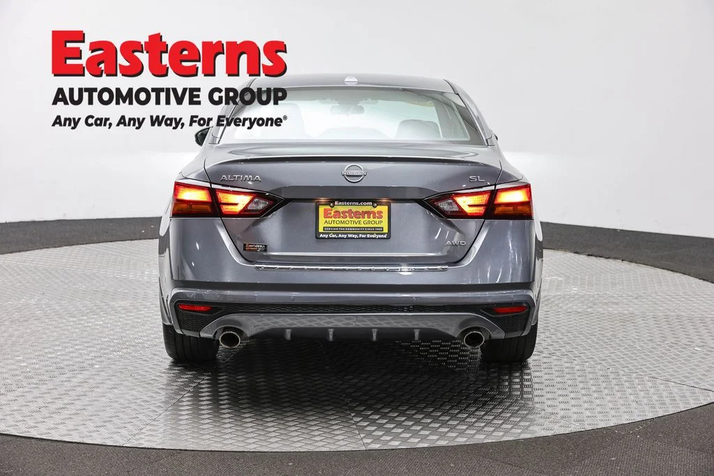 Used 2023 Gray Nissan 2.5 SL image 6