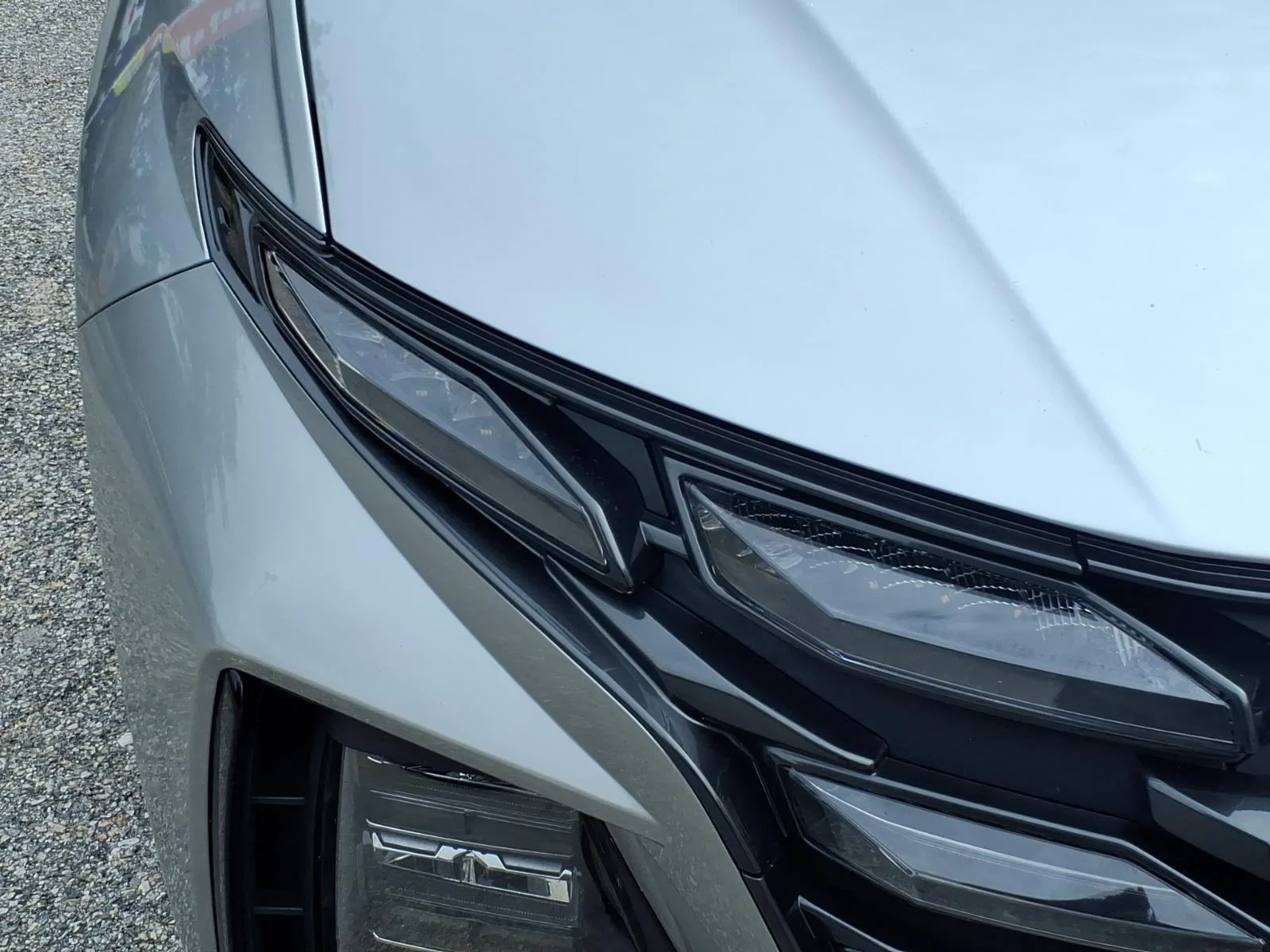 Used 2025 Shimmering Silver Hyundai SEL image 6