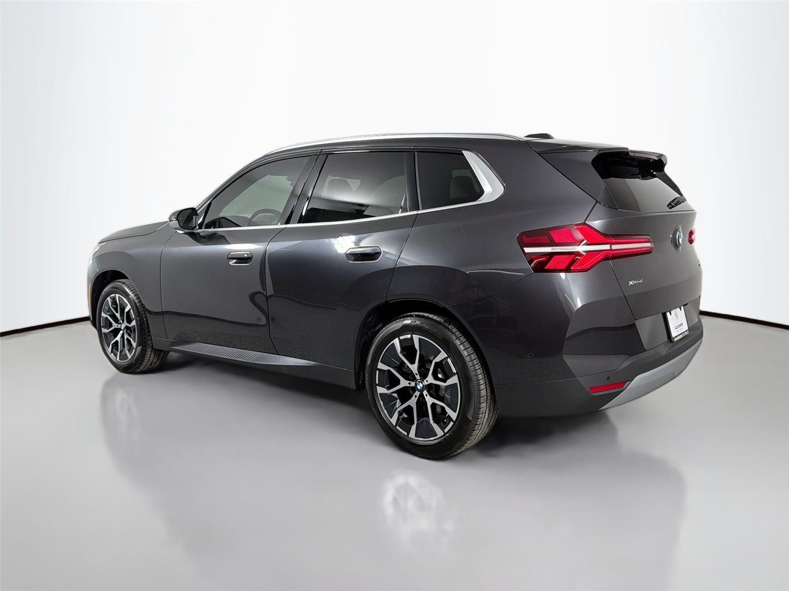 New 2026 Dark Graphite Metallic BMW 30 xDrive image 7