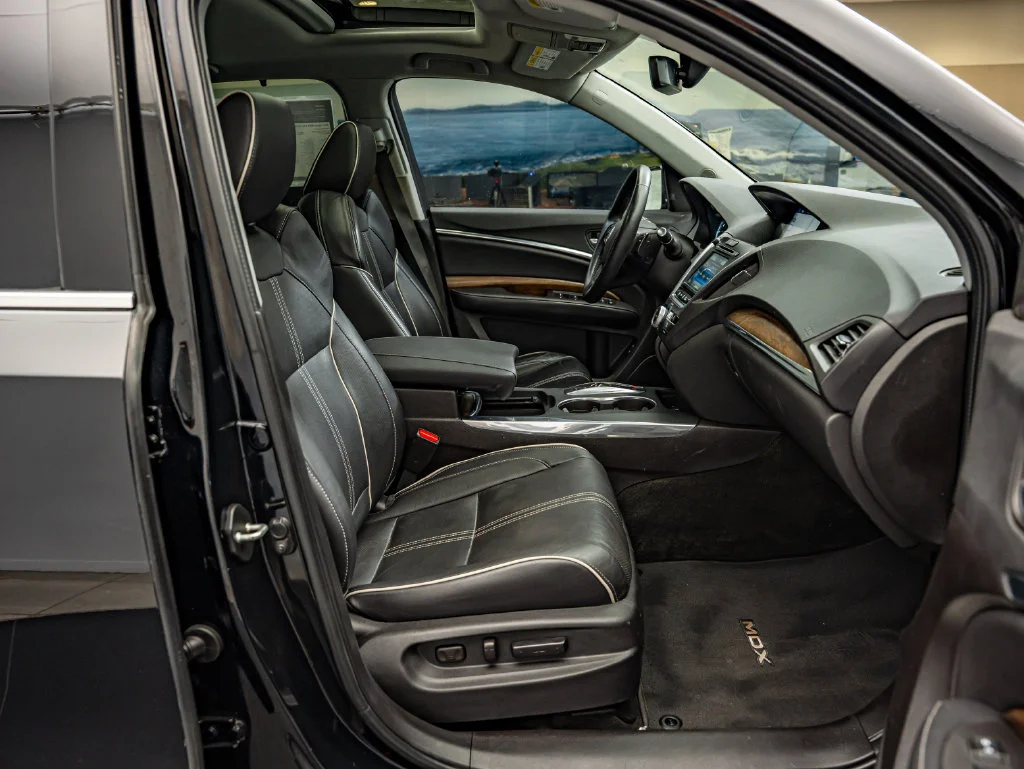 Used 2017 Black Acura 3.5L image 36