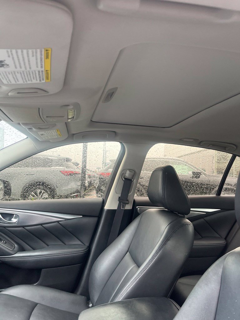 Used 2015 Graphite Shadow INFINITI Premium image 5
