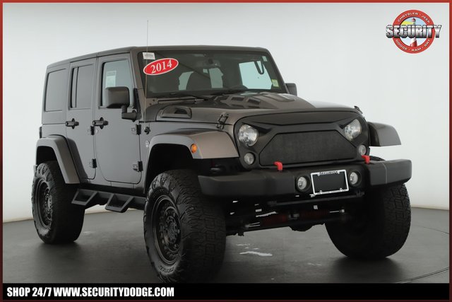 2014 Jeep Wrangler Unlimited 4WD 4dr Sahara
