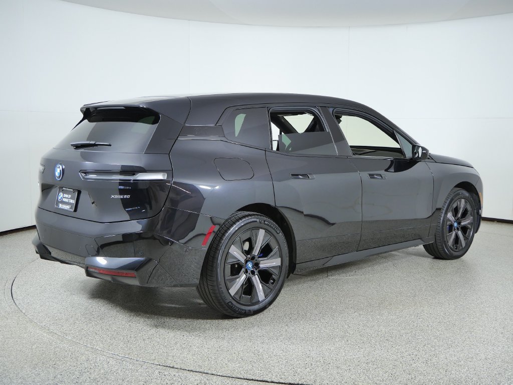 Used 2024 Black BMW xDrive50 image 10