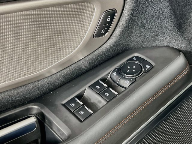 2025 Ford Expedition Active - Photo 9