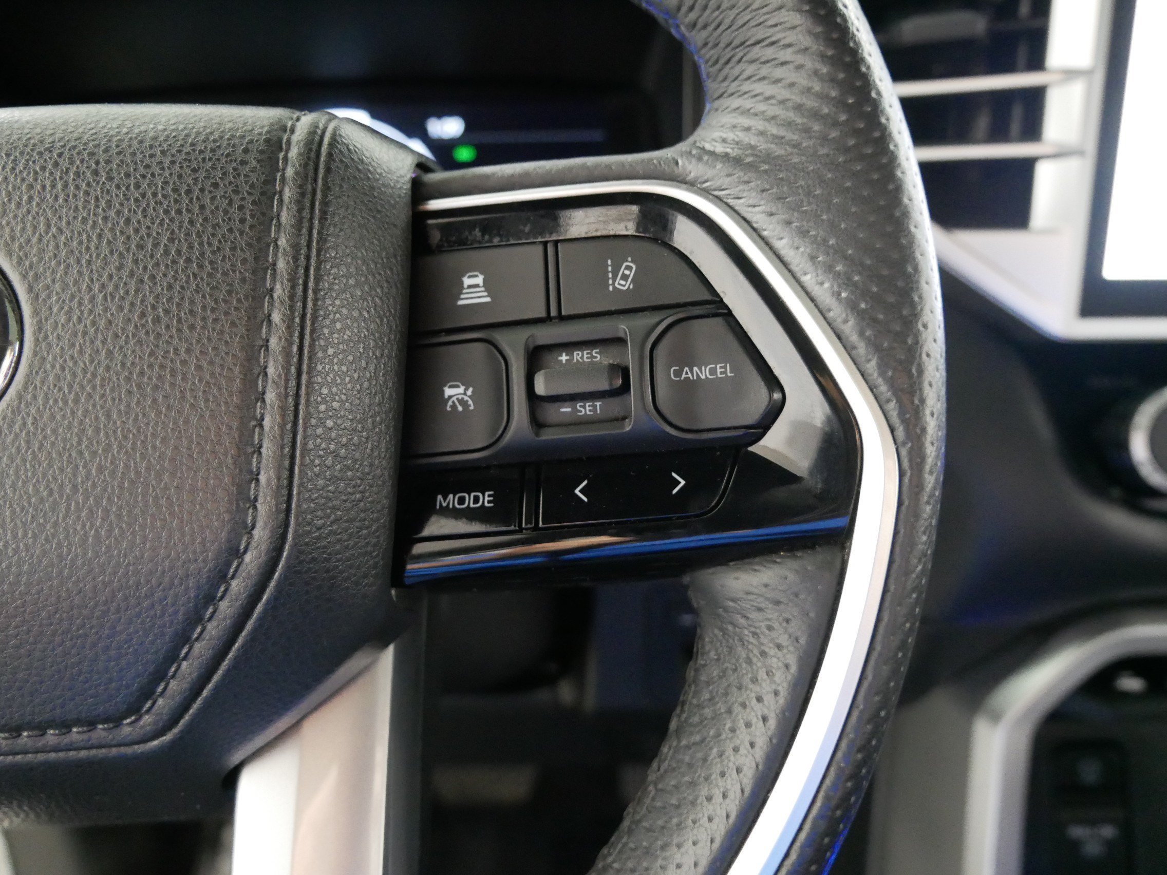 2025 Toyota Tundra Platinum - Photo 28