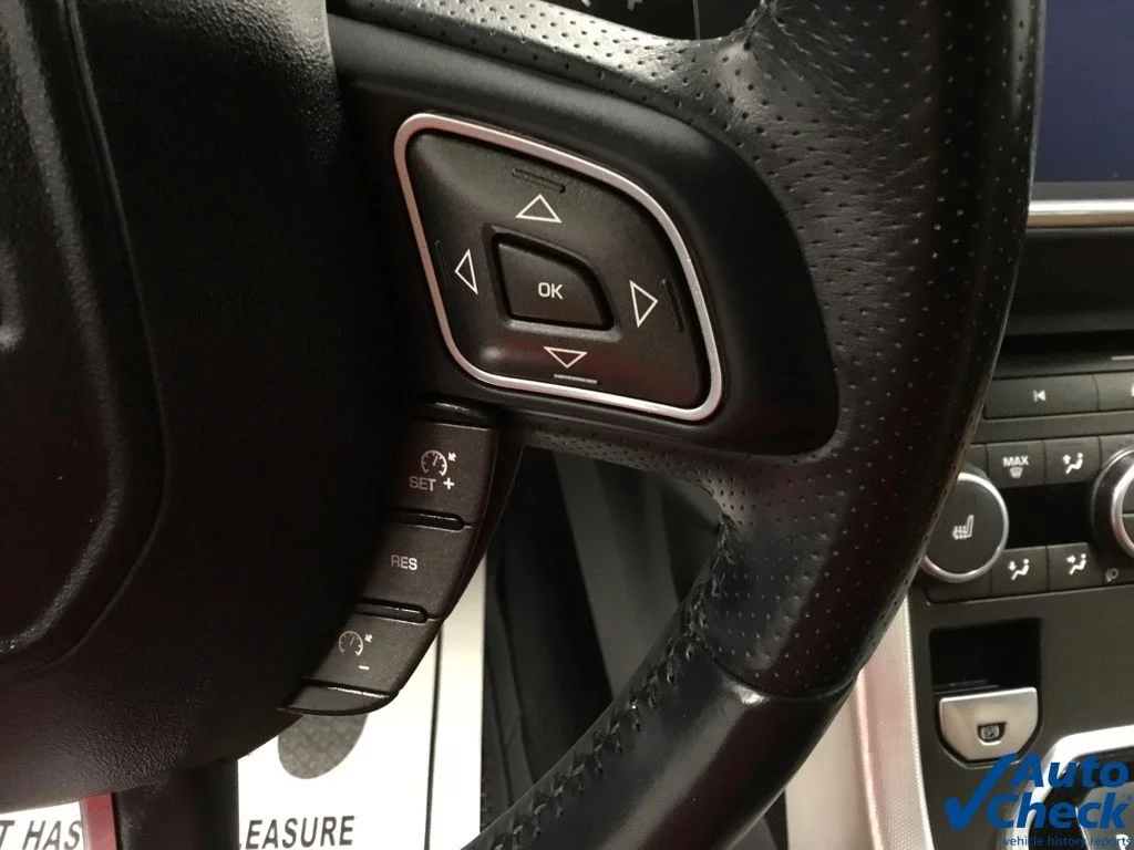 Used 2016 Green Land Rover HSE Dynamic image 44