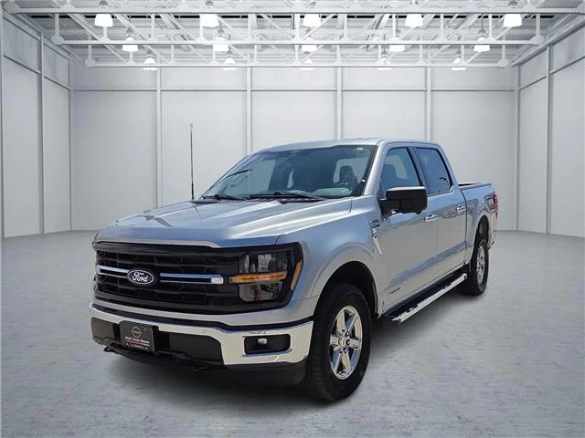 Used 2024 Iconic Silver Metallic Ford XLT 4x4 SuperCrew Cab 5.5 ft. box 145 in. WB image 1
