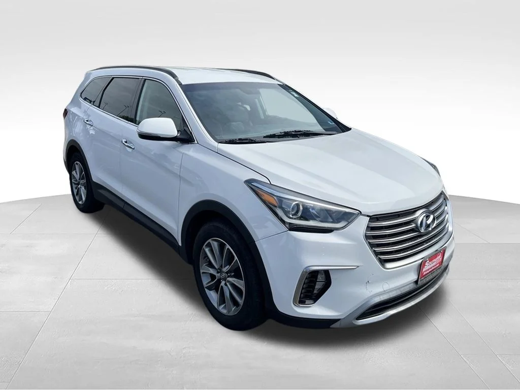 Used 2019 White Hyundai SE image 42