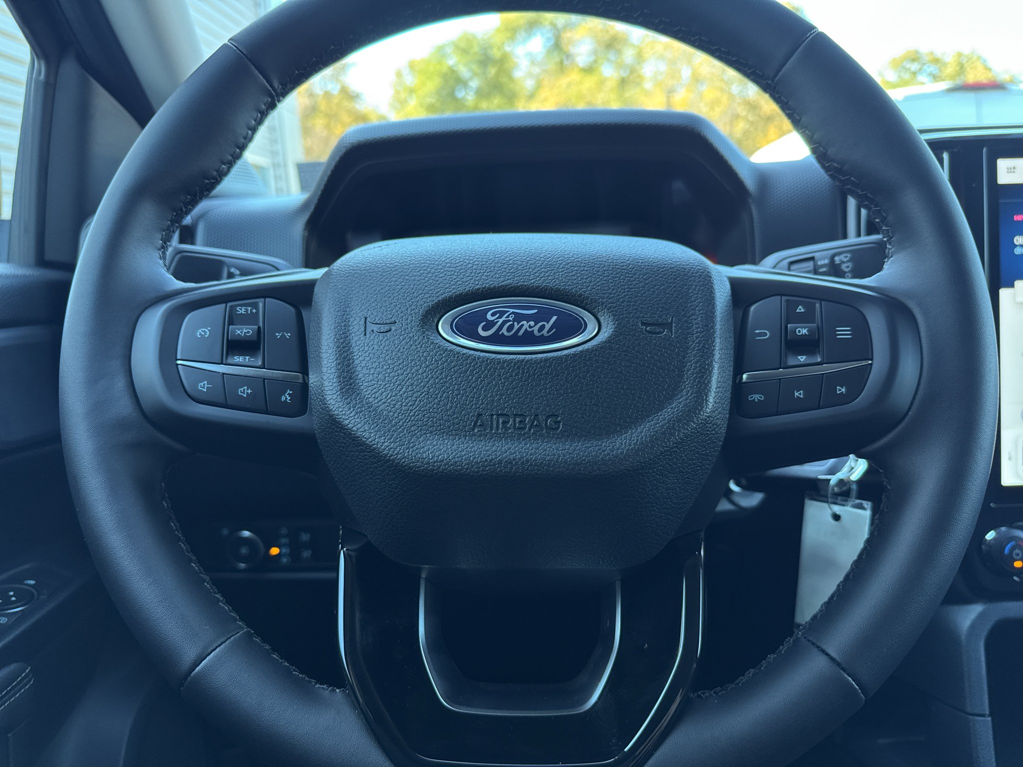 New 2026 Carbonized Gray Metallic Ford XLT image 18