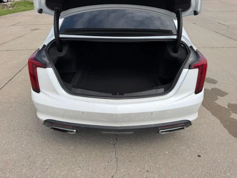 Used 2022 White Cadillac Premium Luxury image 5