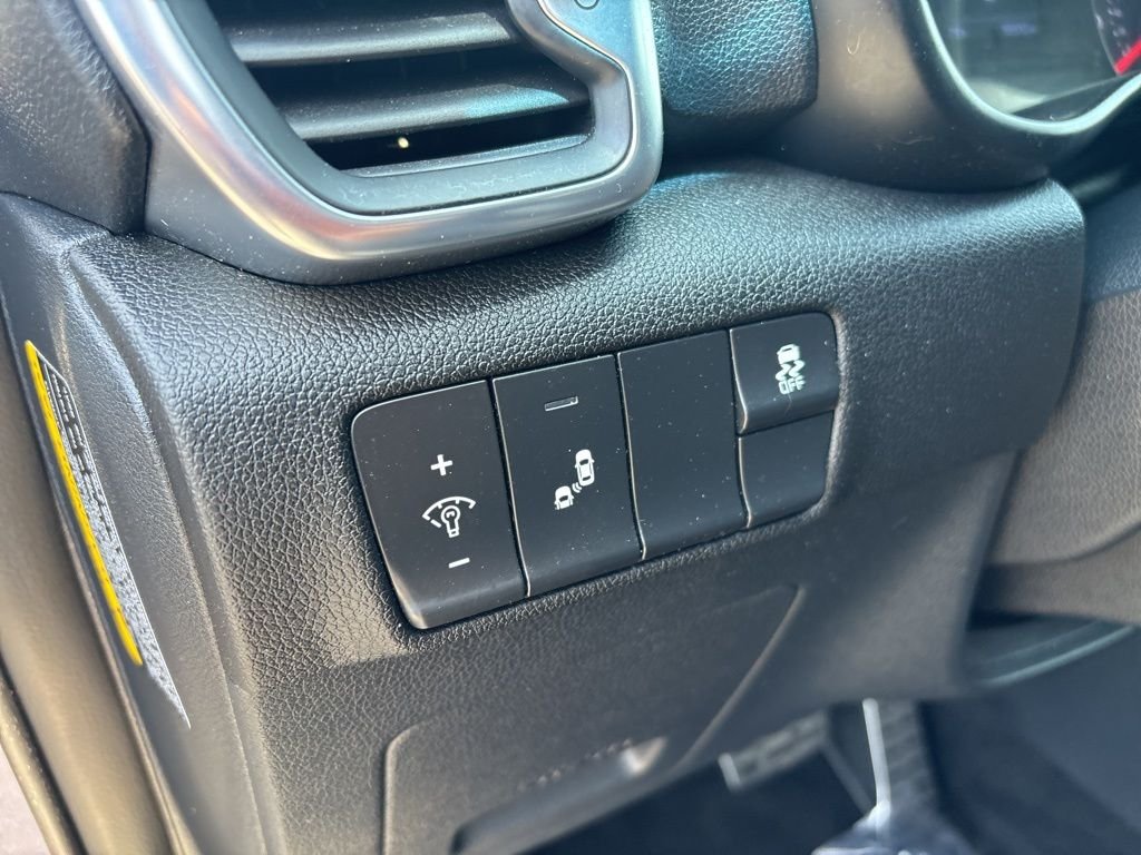 Used 2018 Blue Kia EX image 21