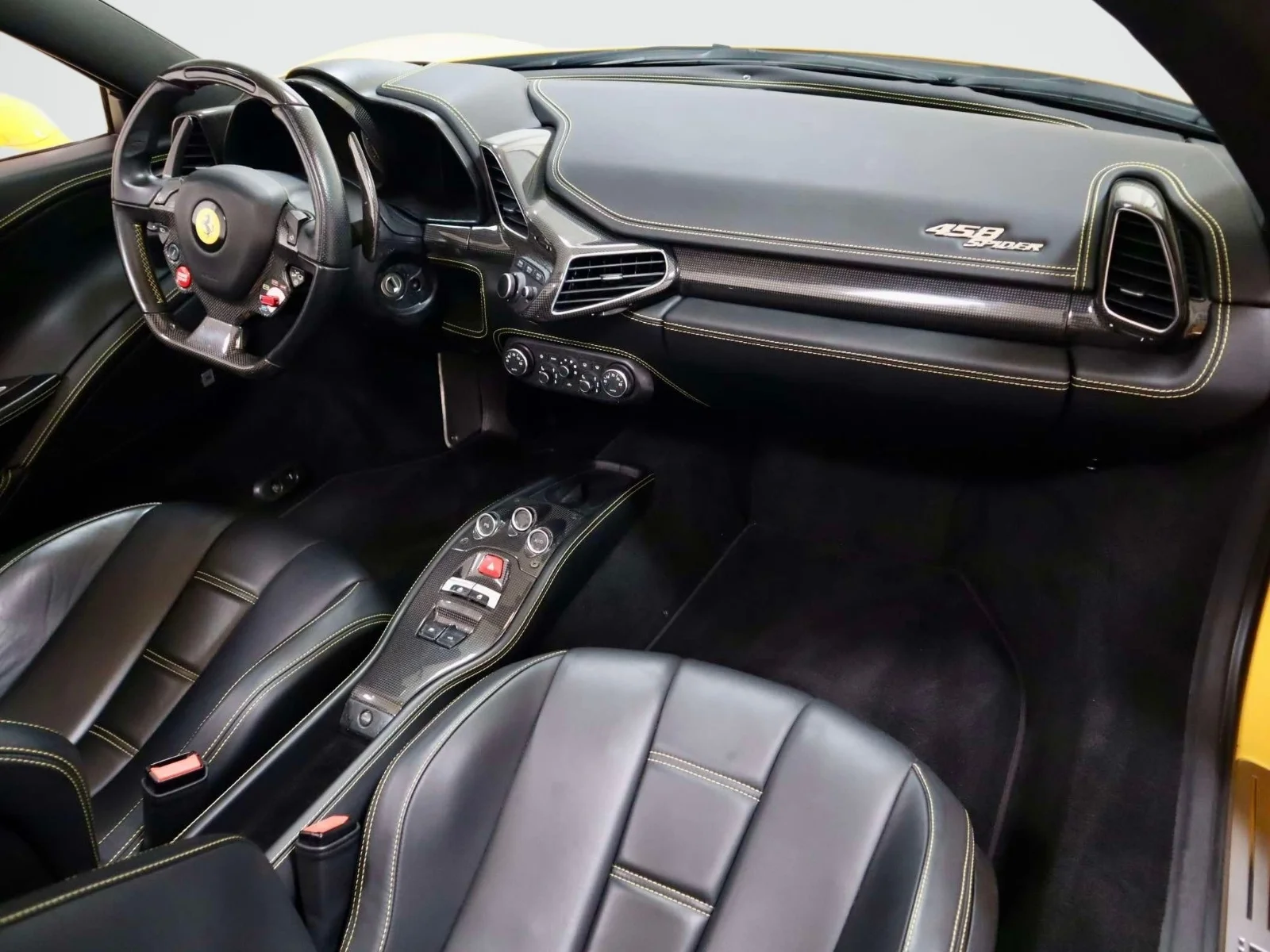 Used 2013 Giallo Modena Ferrari 2dr Conv image 16