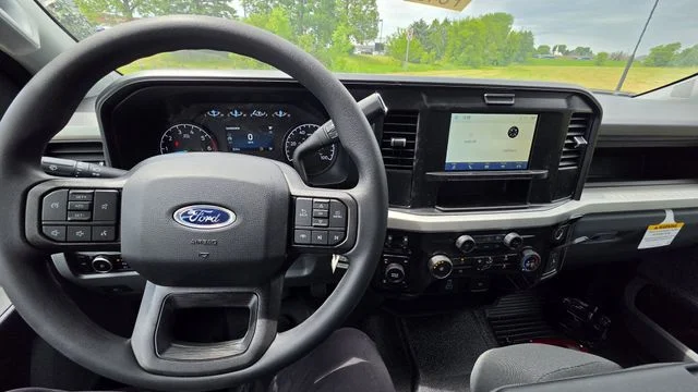 New 2026 Oxford White Ford XL image 14