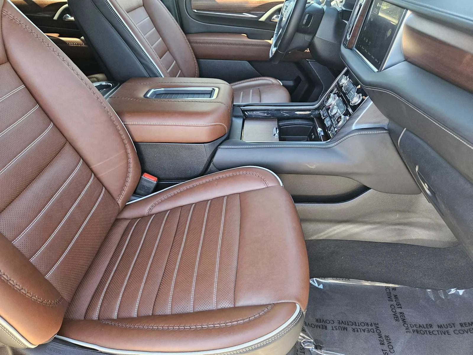 Used 2024 Pearl Beige Metallic GMC Denali Ultimate image 9