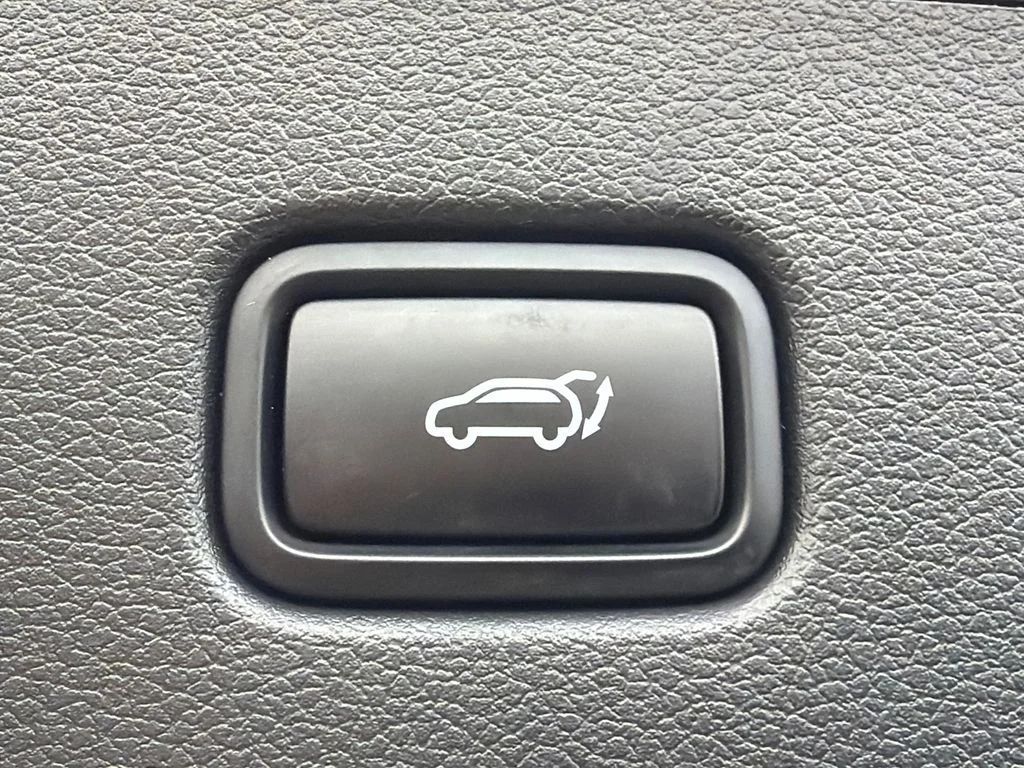Used 2025 Red Hyundai Calligraphy image 19