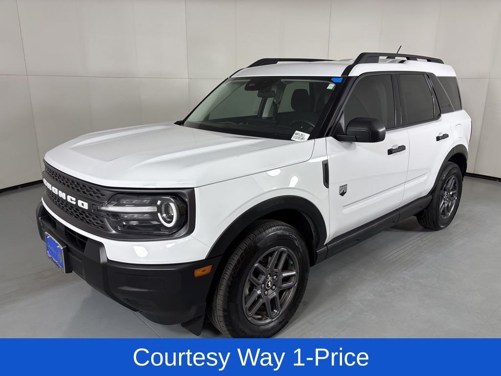 Used 2025 White Ford Big Bend image 5