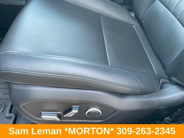 Used 2025 Gray Hyundai SEL image 7