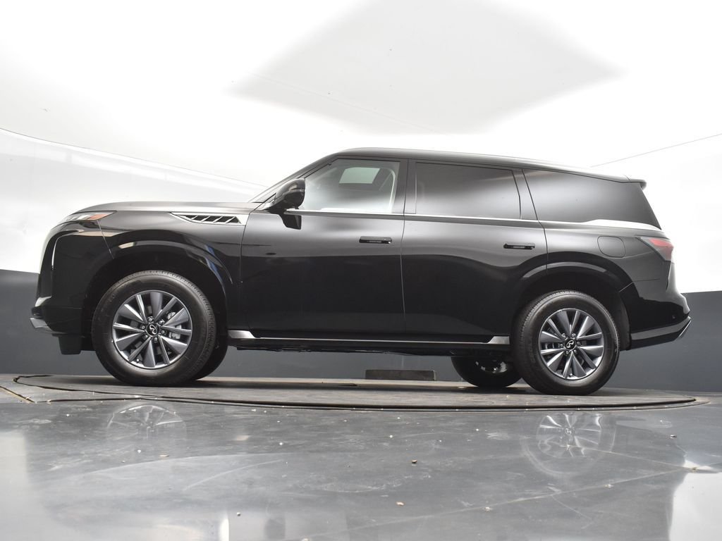Used 2025 Black INFINITI PURE image 43