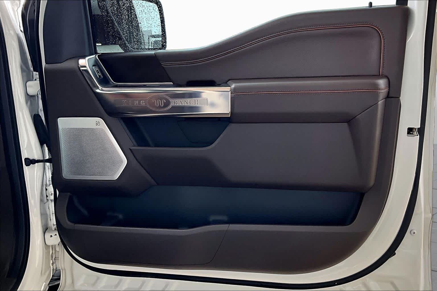 Used 2023 Star White Metallic Tri-Coat/Stone Gray Ford King Ranch image 20