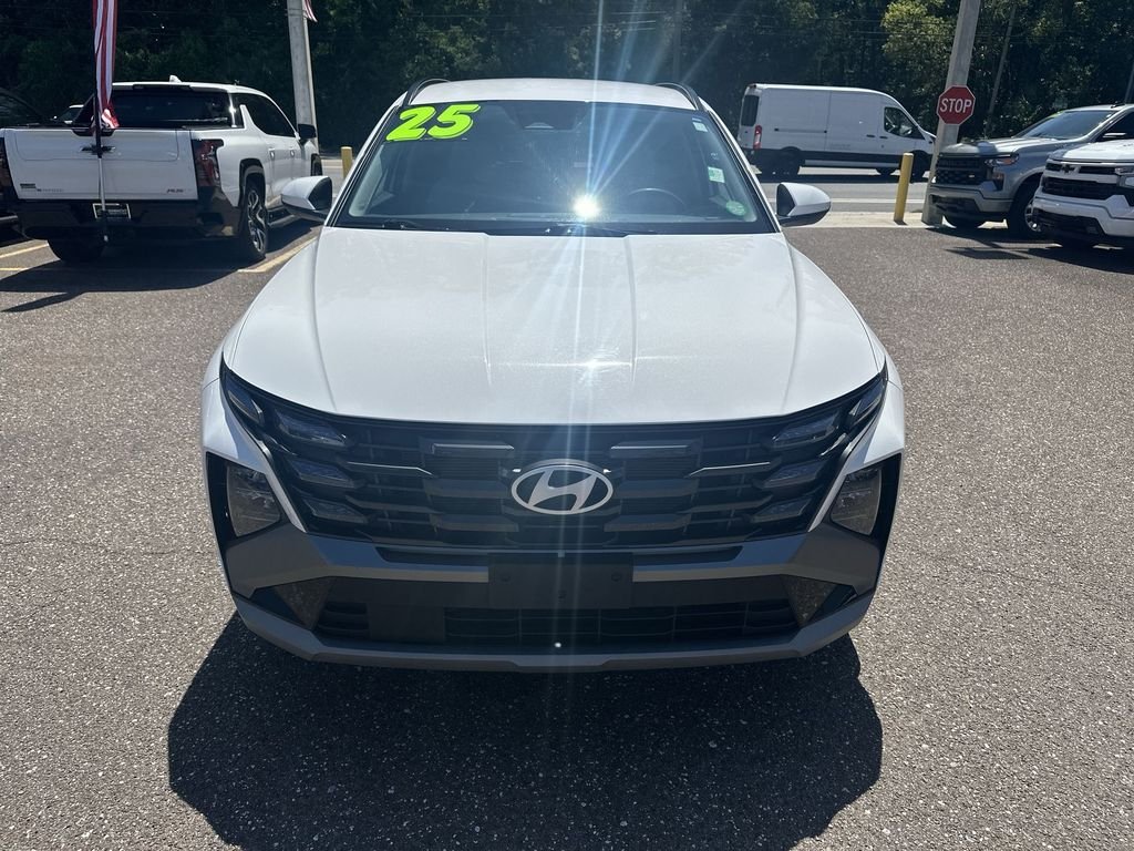 Used 2025 White Hyundai SEL image 11