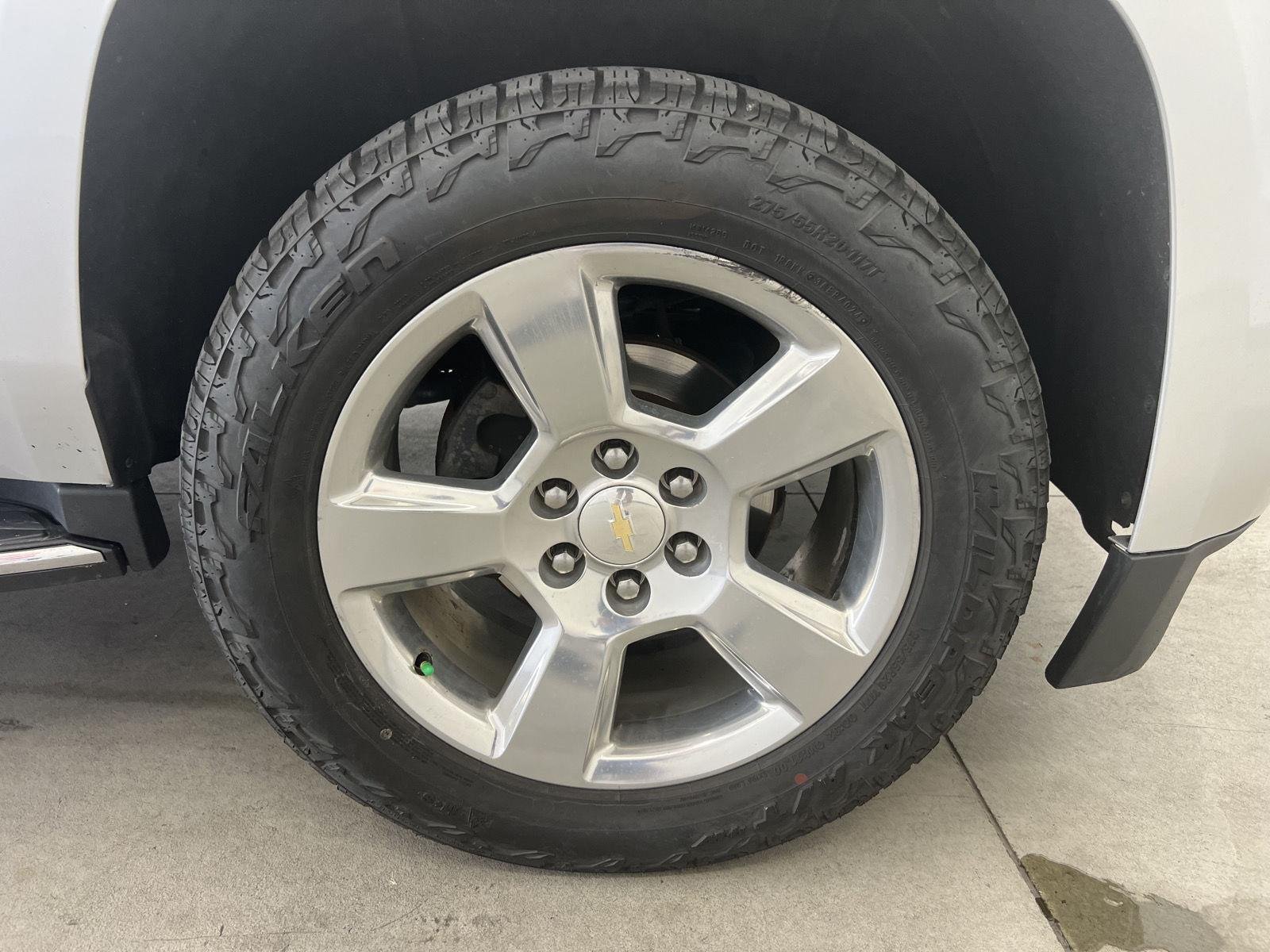 Used 2020 Silver Ice Metallic Chevrolet Premier image 8