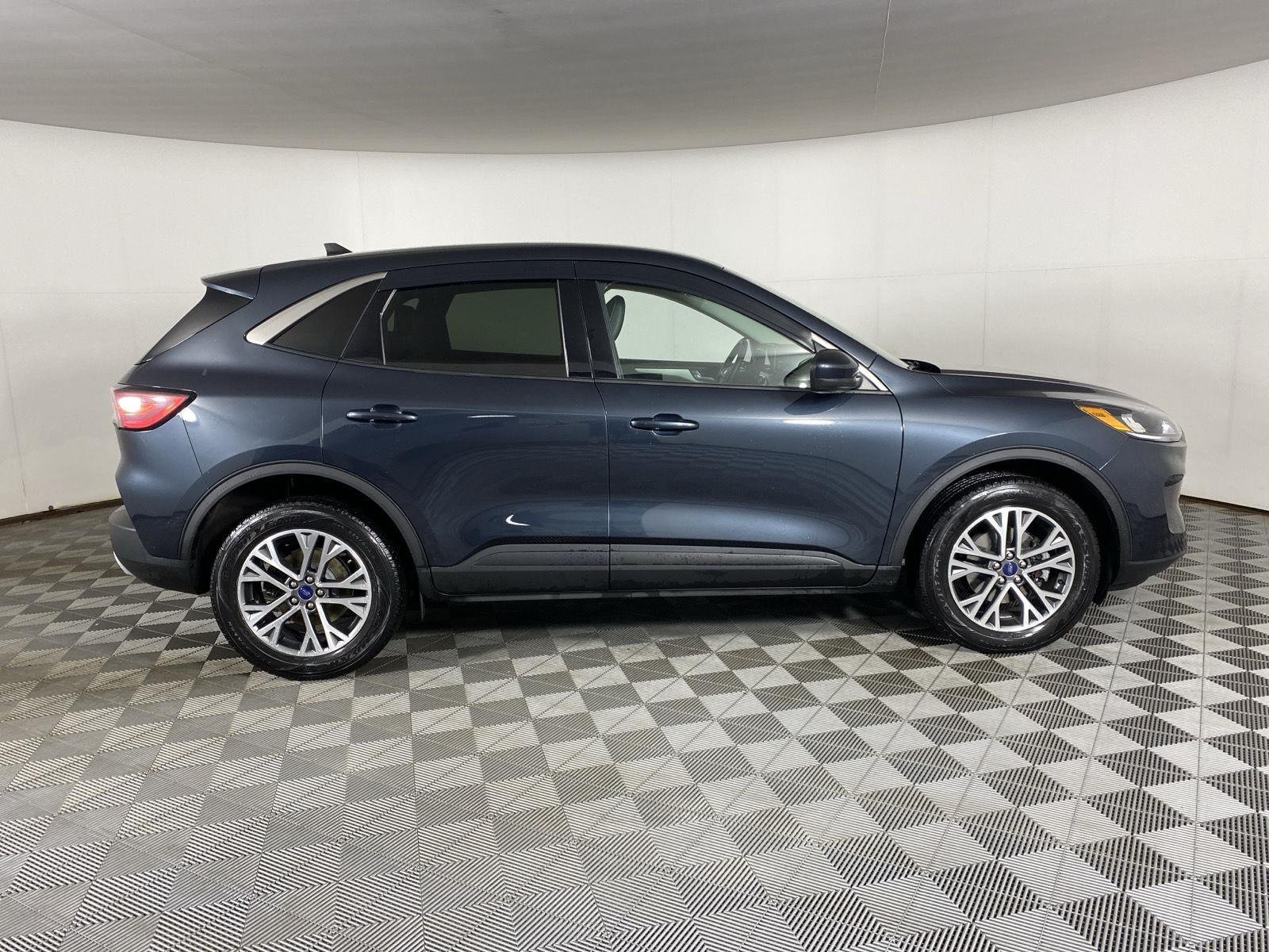 Used 2022 Stone Blue Ford SEL image 11
