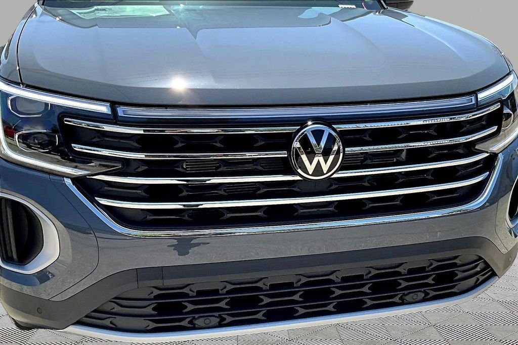 New 2026 Gray Volkswagen SE w/Technology image 34