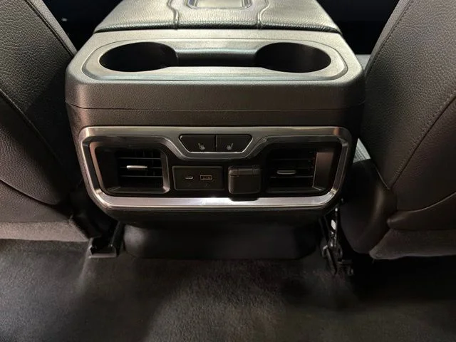 Used 2020 Onyx Black GMC Denali image 19