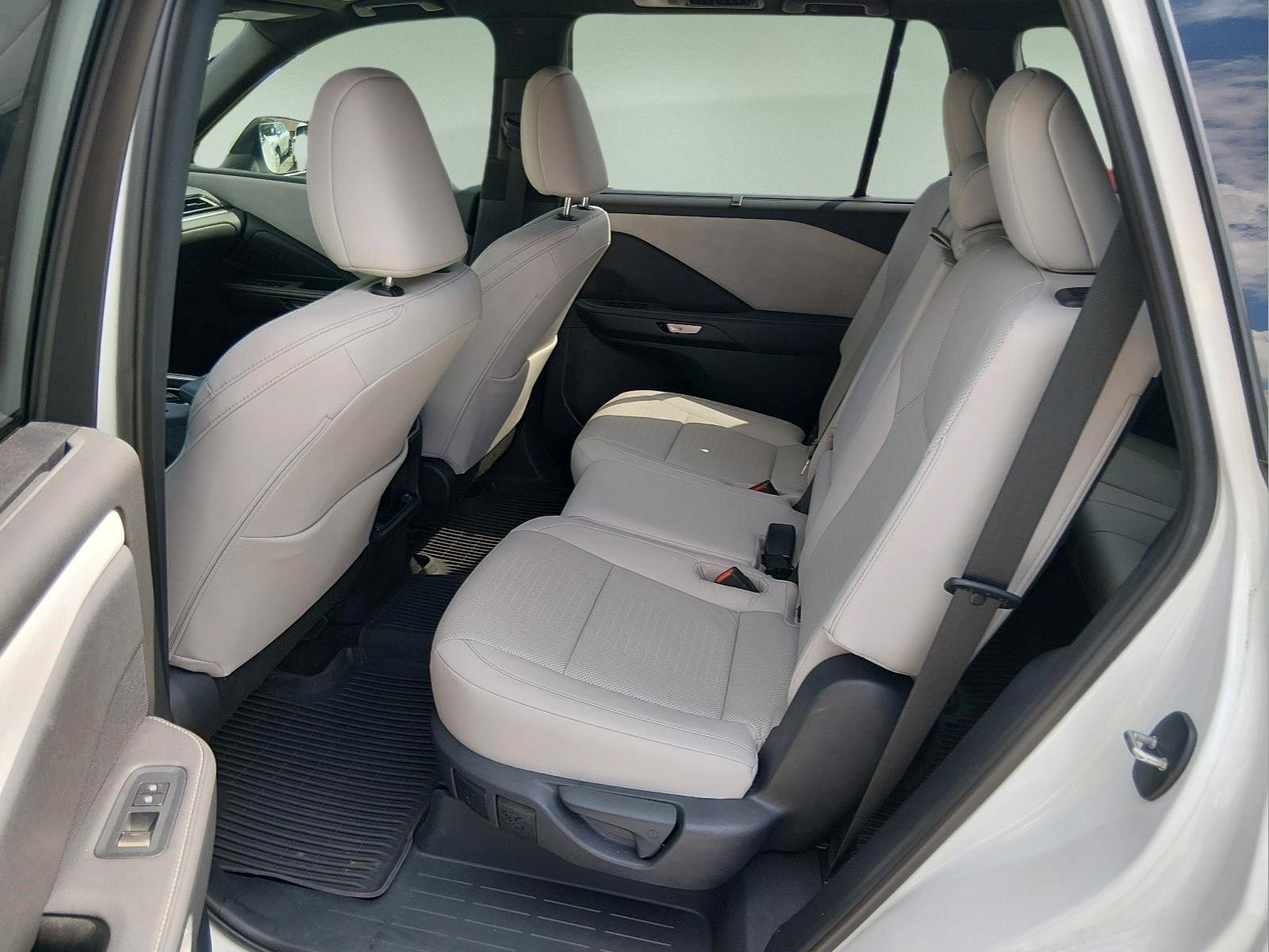 Used 2025 Wind Chill Pearl Lexus TX 350 Premium image 14
