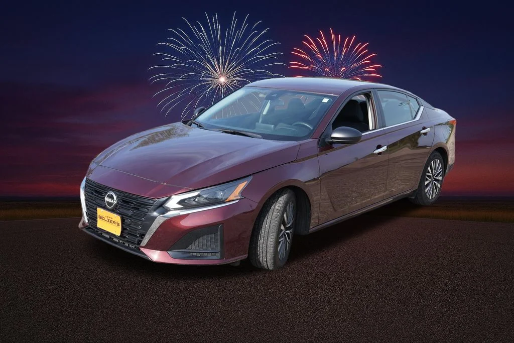 Used 2024 Red Nissan 2.5 SV image 11