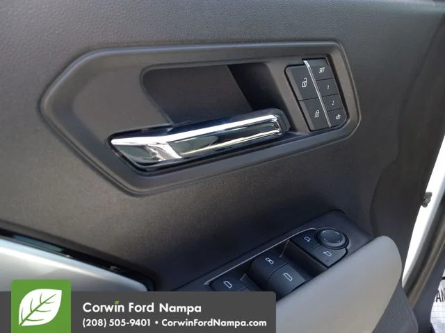 Used 2025 White Chevrolet ZR2 image 11