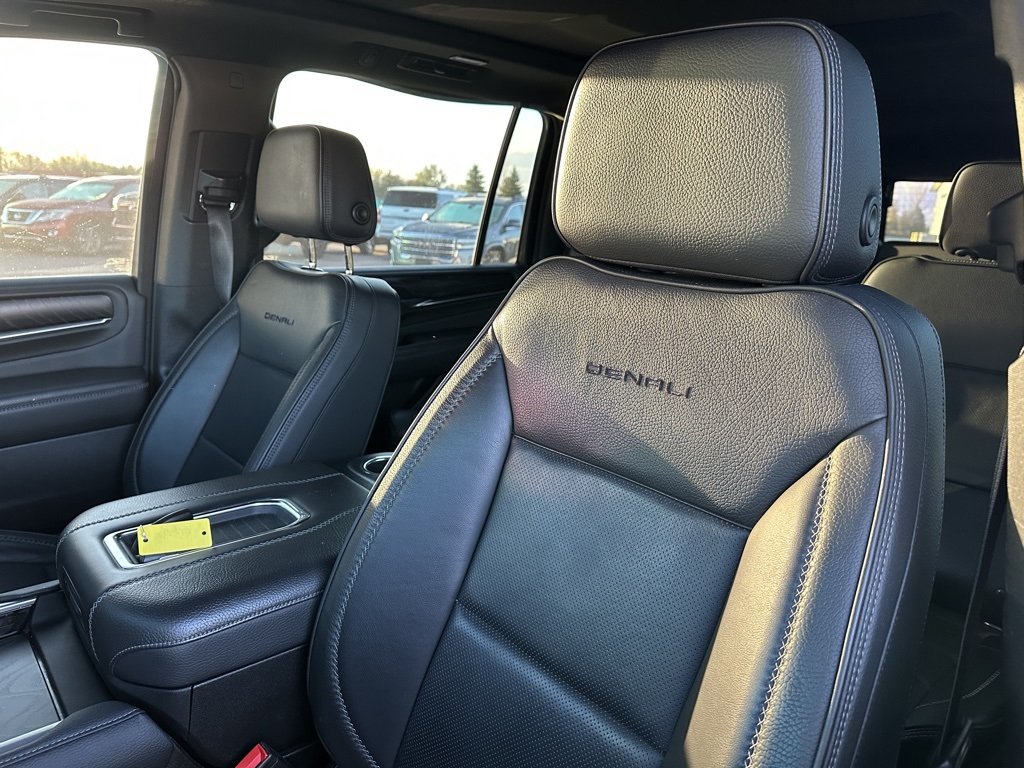 2022 Gmc Yukon XL Denali photo 3
