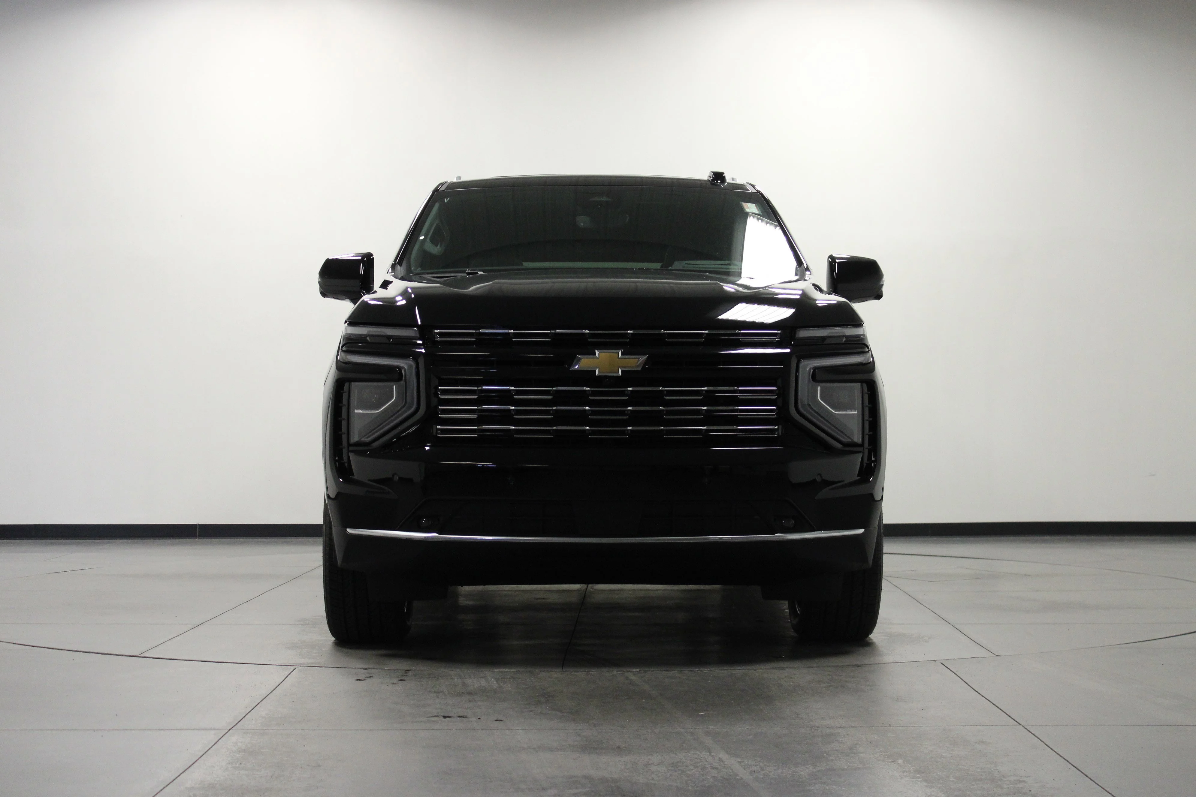 2026 Chevrolet Suburban High Country - Photo 9