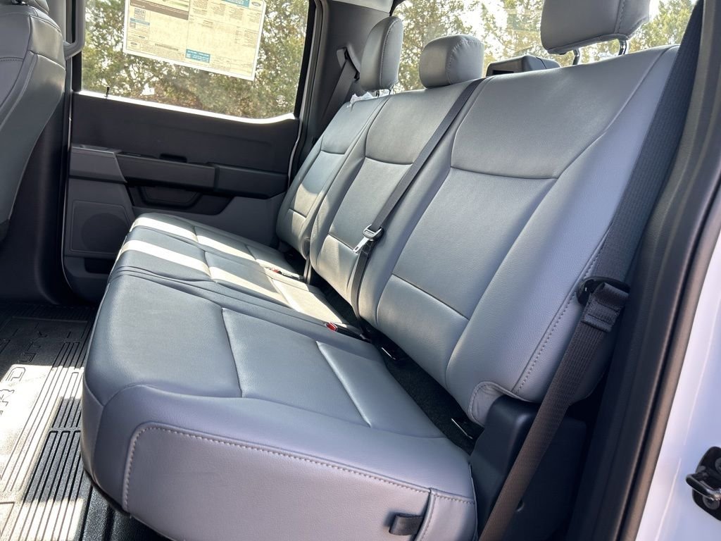 New 2026 Oxford White Ford XL image 38