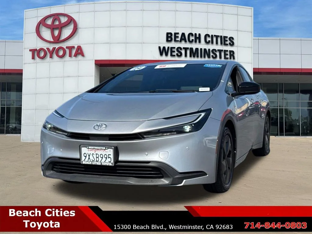 Certified Used 2024  Toyota LE image 5