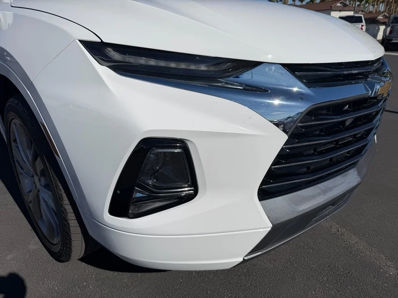Used 2019 SUMMIT WHITE Chevrolet Premier image 26