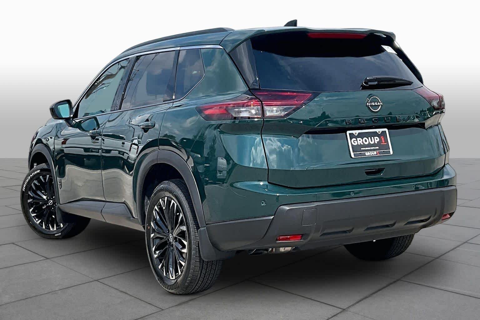 New 2027 Obsidian Green Pearl Nissan Dark Armor image 12