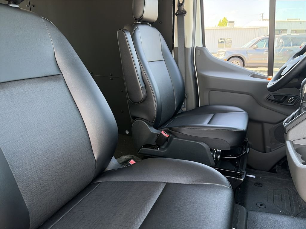 New 2024 Oxford White Ford Cargo Van image 33