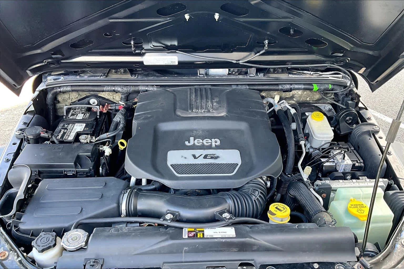 Used 2016 Black Clearcoat Jeep Sport image 29