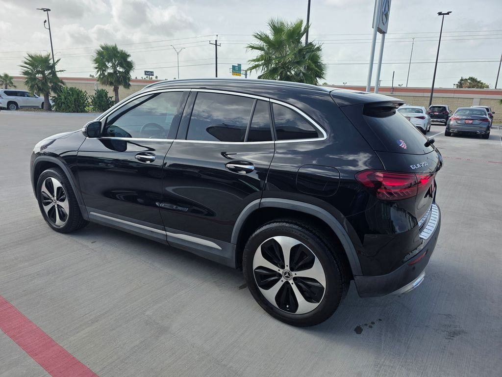 Certified Used 2024 Black Mercedes-Benz GLA 250 image 5