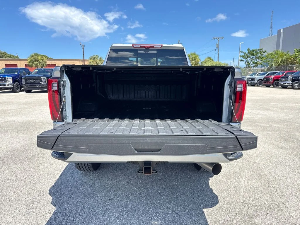 Certified Used 2026 Silver GMC Denali Ultimate image 32