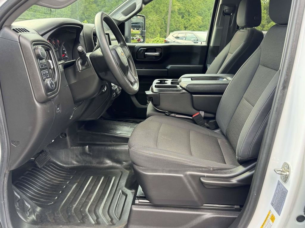 Used 2025 White Chevrolet Work Truck image 21