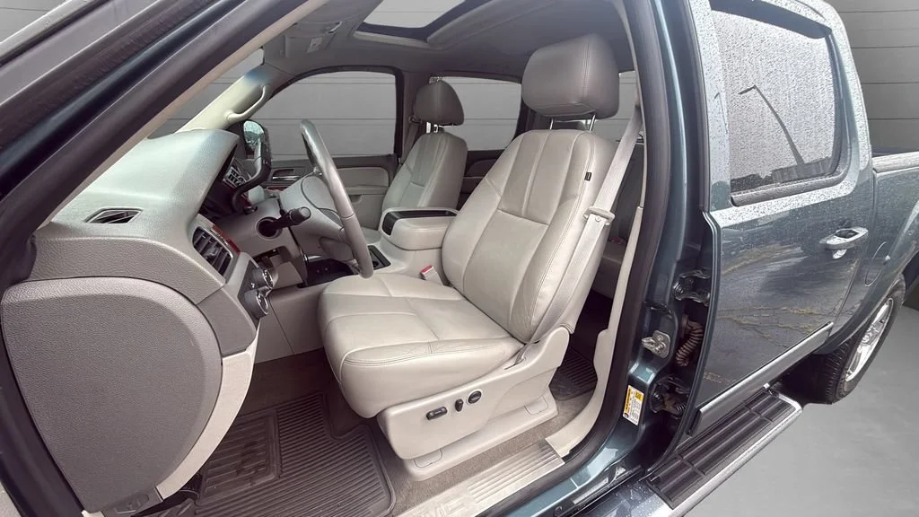 Used 2012 STEALTH GRAY METALLIC GMC SLT image 17