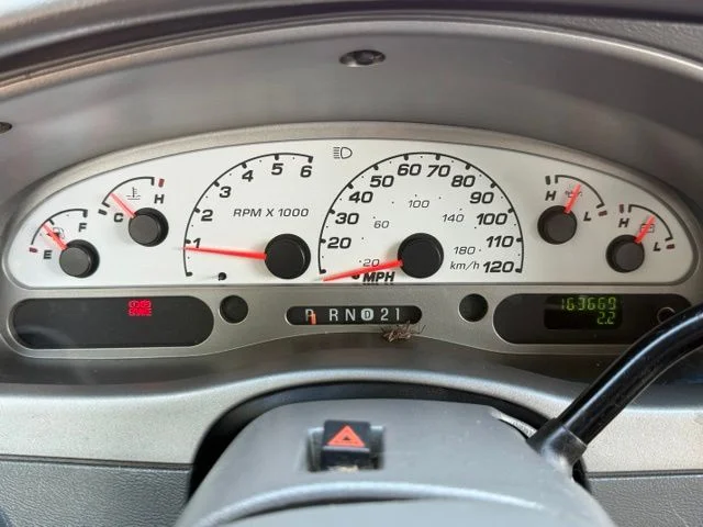 Used 2005 Black Clearcoat Ford Adrenalin image 21