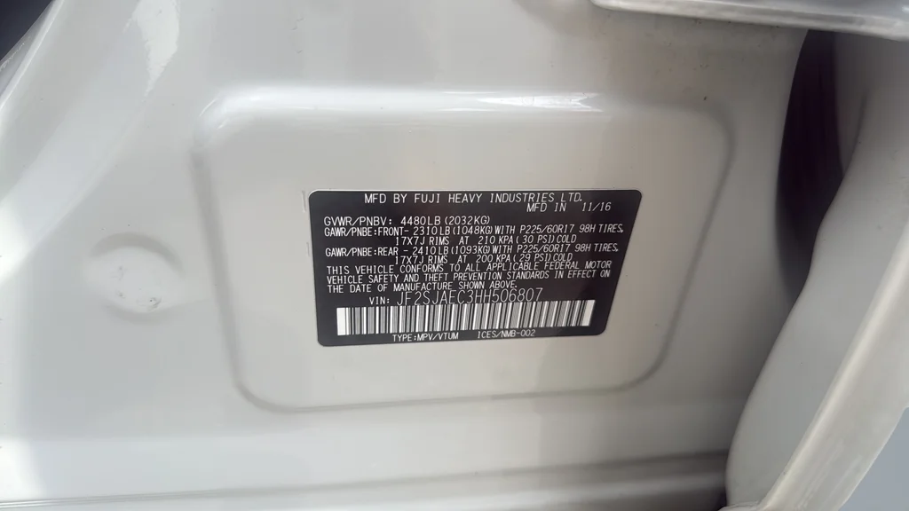 Used 2017 White Subaru 2.5i Premium image 26