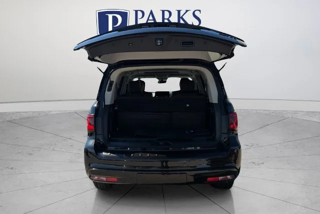 Used 2022 Black INFINITI Premium Select image 19