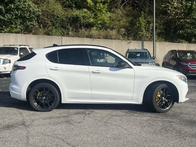 Used 2021 White Alfa Romeo Ti Sport image 2