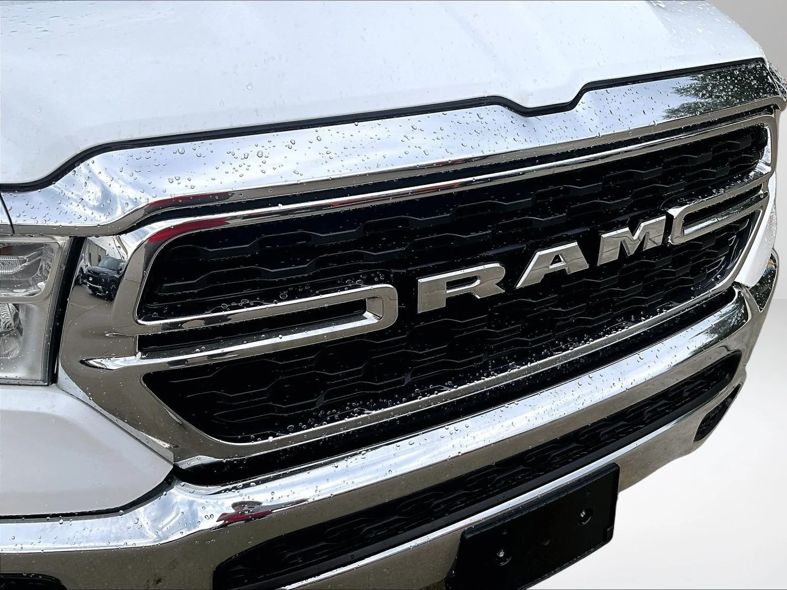 Used 2022 White Ram Big Horn/Lone Star image 28