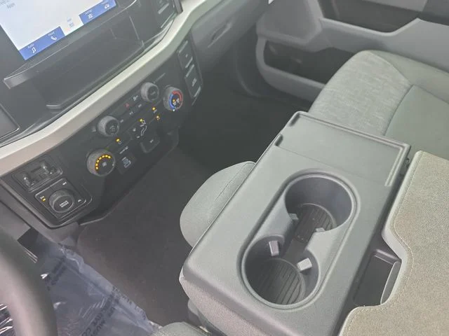 Used 2025 Black Ford XLT image 23