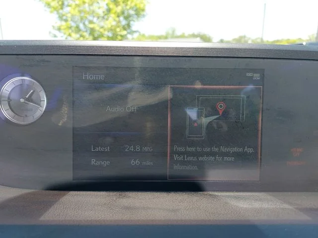 Used 2020 White Lexus 350 image 22